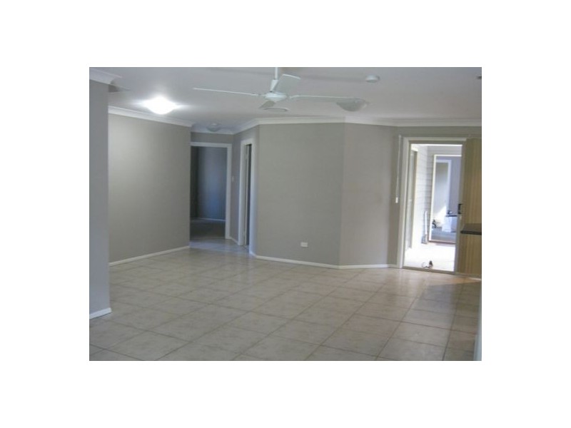 104 Shiplick St, Aldershot QLD 4650