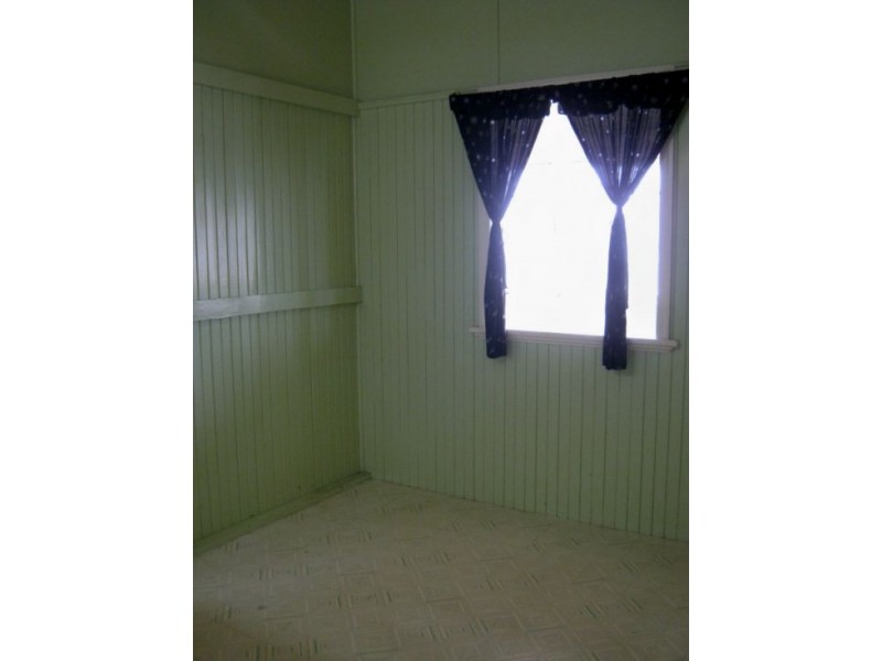 16 Brennan Ave, Maryborough QLD 4650