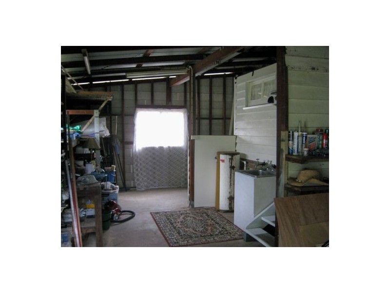 16 Brennan Ave, Maryborough QLD 4650