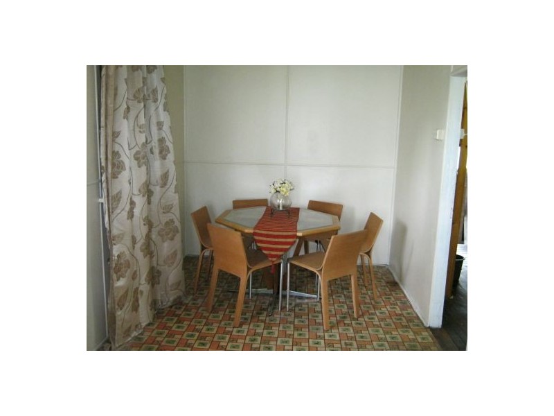 16 Brennan Ave, Maryborough QLD 4650