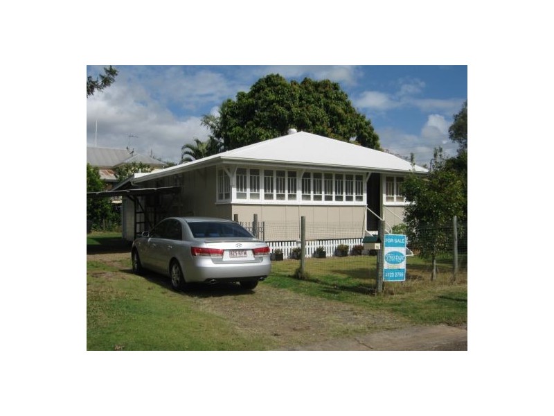 16 Brennan Ave, Maryborough QLD 4650