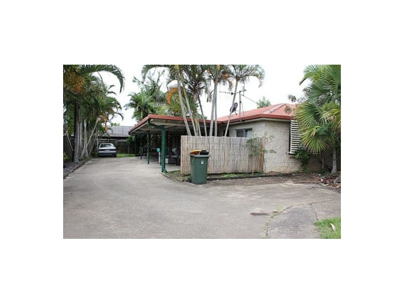 2/212 Cambridge Street, Granville QLD 4650