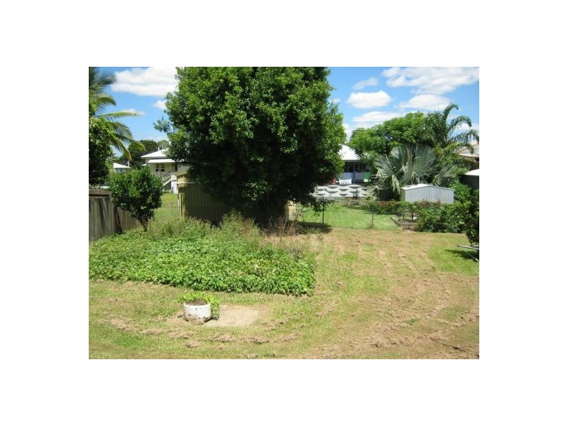 121 Arnaud St, Granville QLD 4650