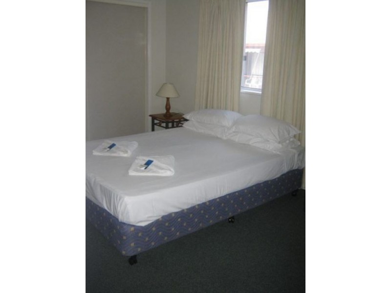 6/407 Esplanade, Torquay QLD 4655