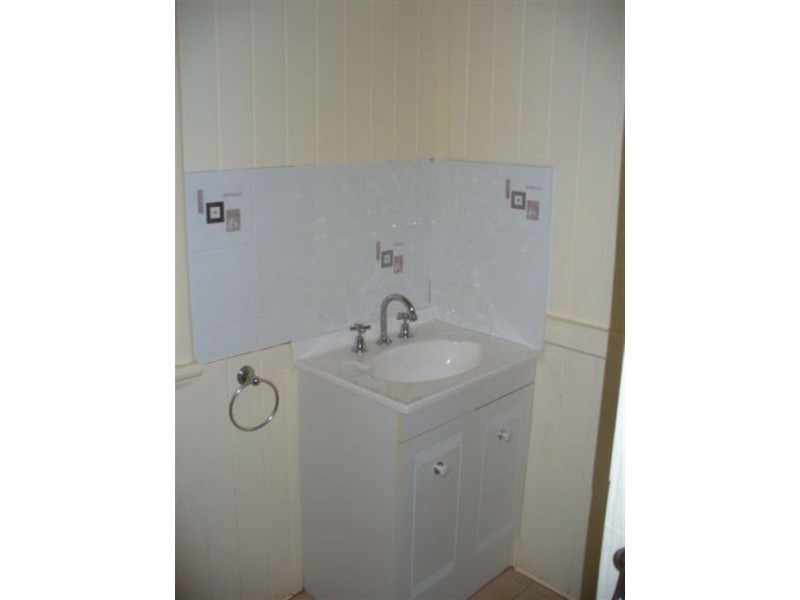 9  Muriel St, Maryborough QLD 4650