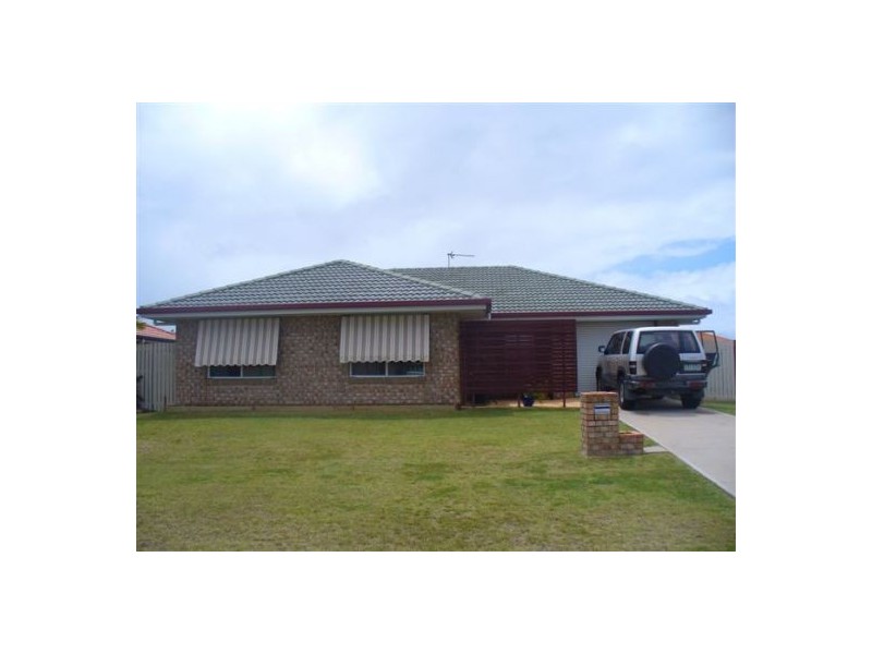 54 Joselyn Drive, Point Vernon QLD 4655