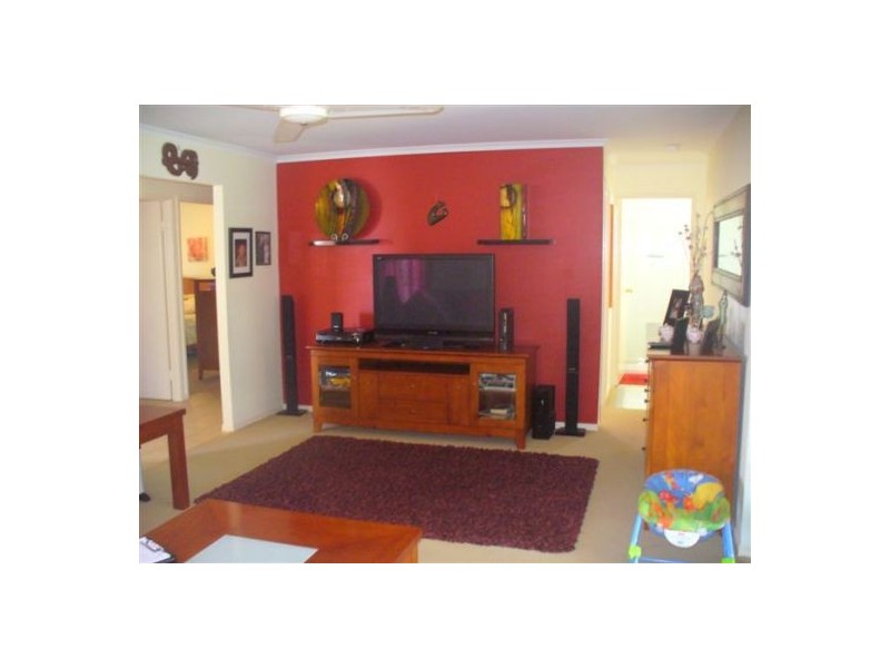 54 Joselyn Drive, Point Vernon QLD 4655