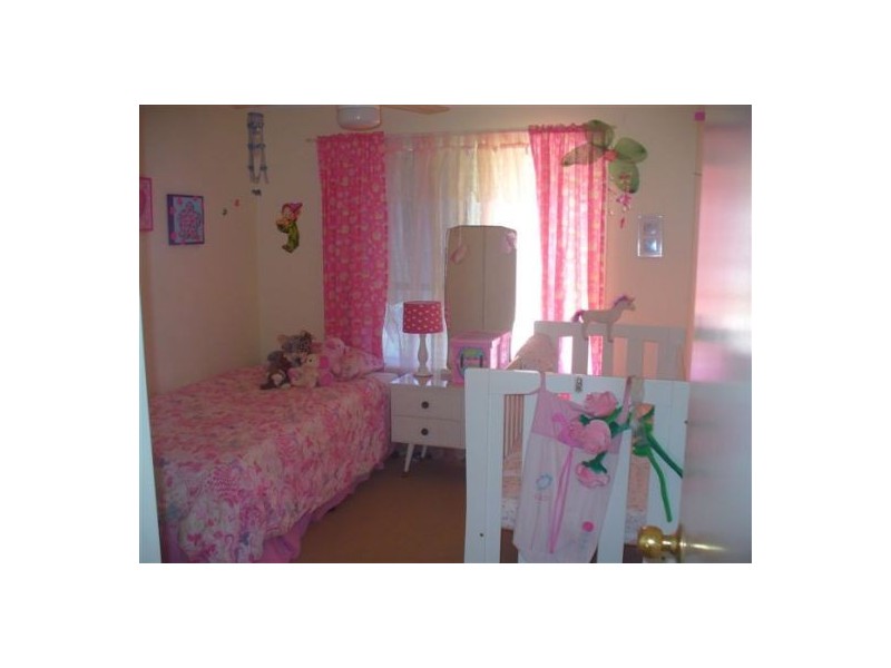 54 Joselyn Drive, Point Vernon QLD 4655