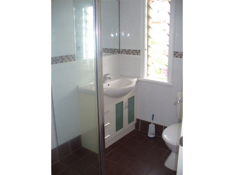 2/18 North Street, Maryborough QLD 4650