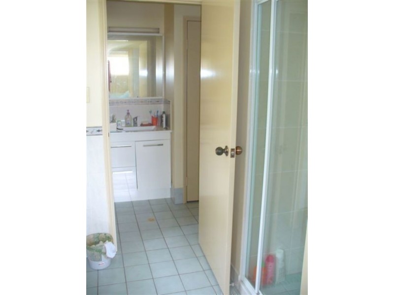 5 Oleander Ave., Kawungan QLD 4655