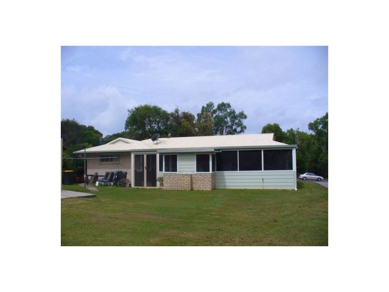 5 Oleander Ave., Kawungan QLD 4655