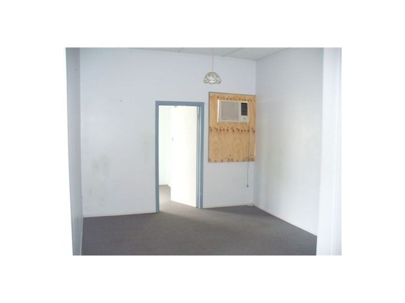 10 Richard St, Maryborough QLD 4650