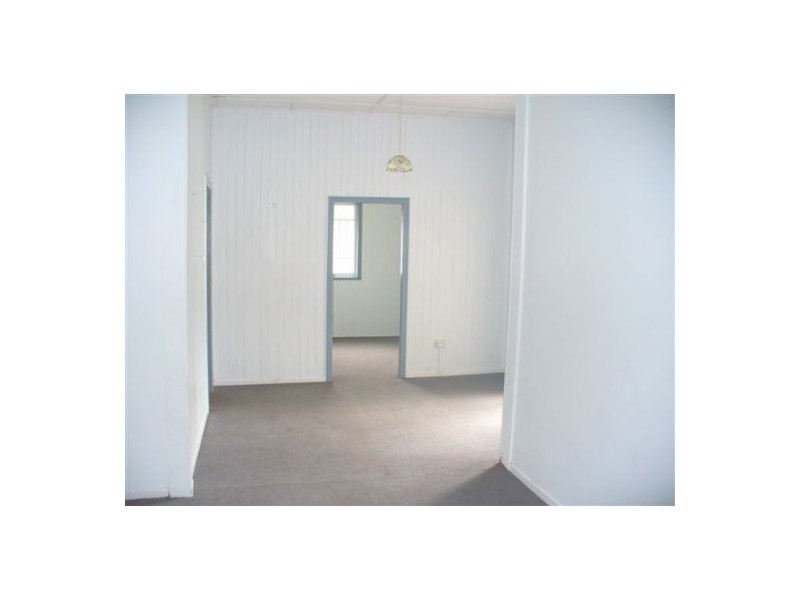 10 Richard St, Maryborough QLD 4650