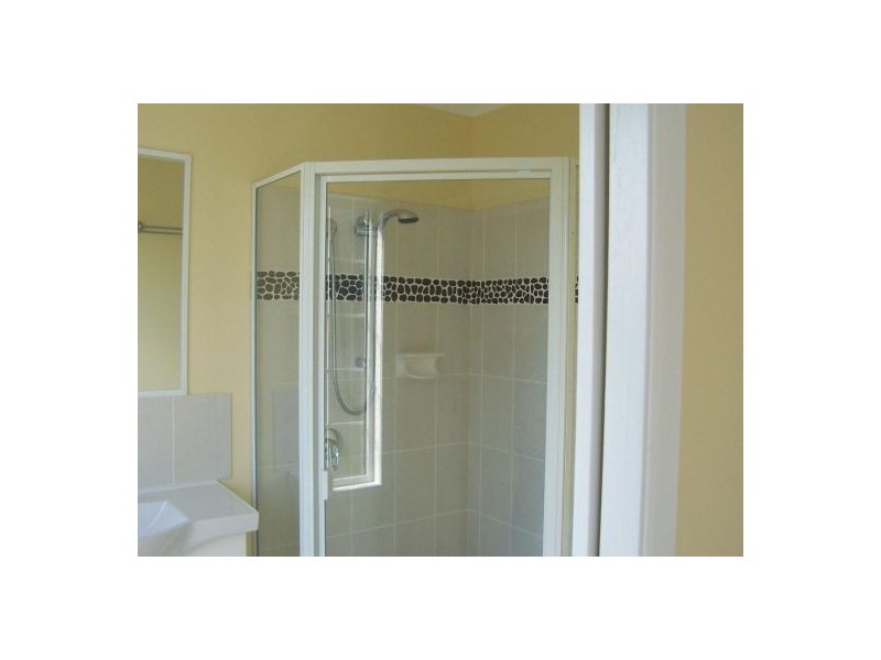 77 Dundas St, Granville QLD 4650