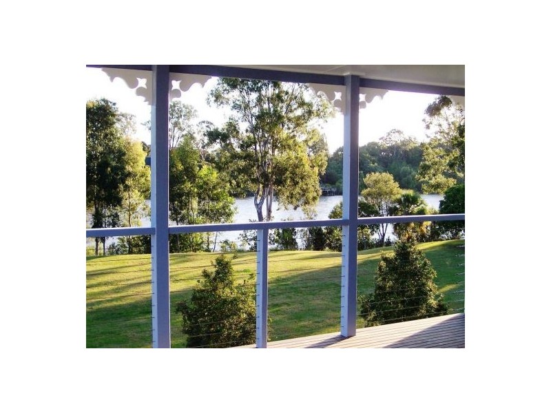 77 Dundas St, Granville QLD 4650