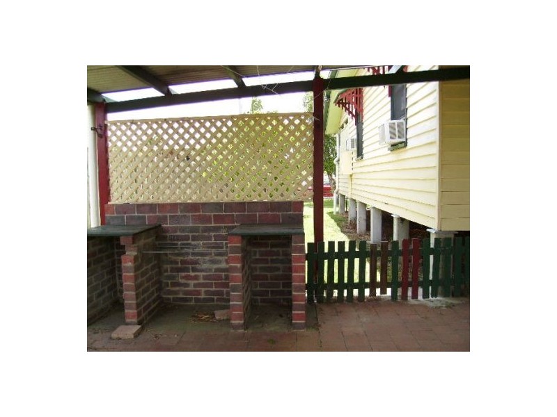 10 Eva St, Maryborough QLD 4650