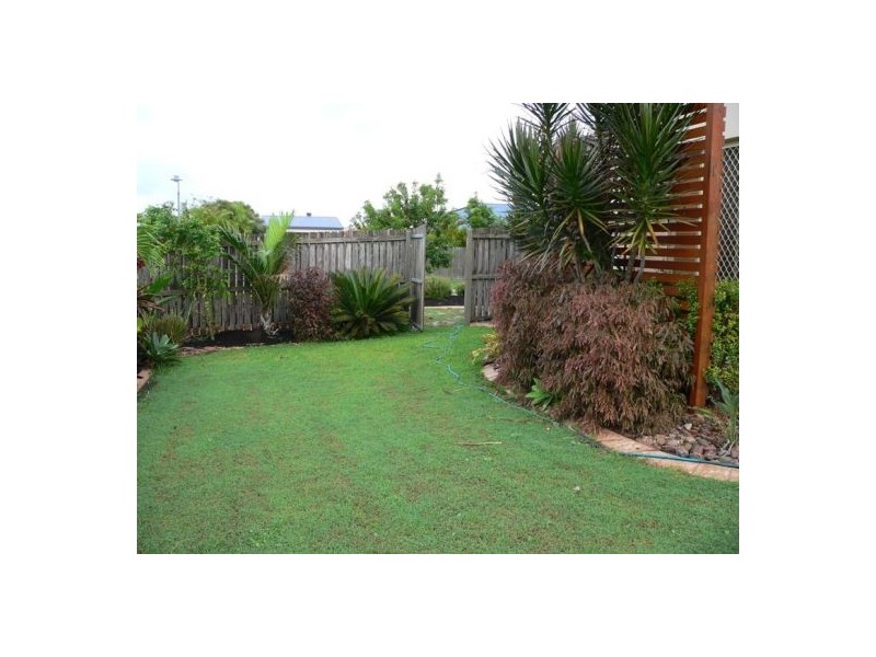 2 Surrey Court, Kawungan QLD 4655