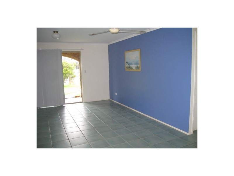 782 Boat Harbour Drive, Urangan QLD 4655