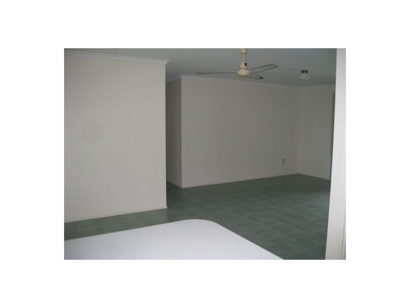 782 Boat Harbour Drive, Urangan QLD 4655