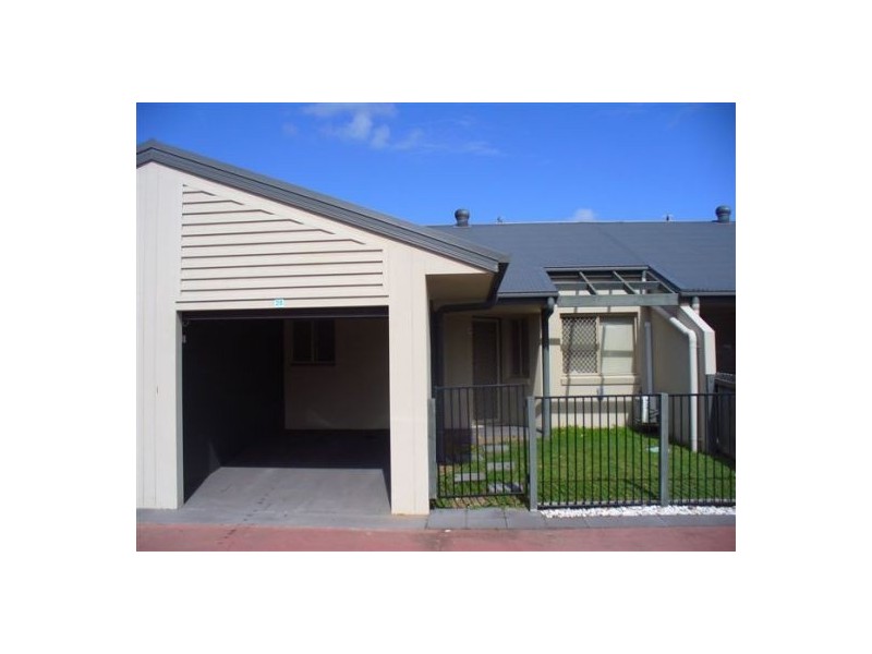 28/1 Ibis Blv, Eli Waters QLD 4655