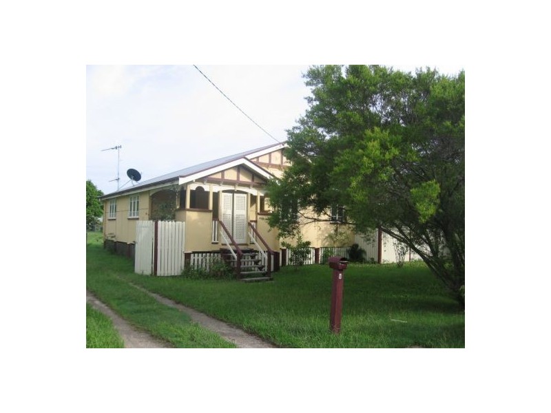 8 Degilbo Street, Maryborough QLD 4650