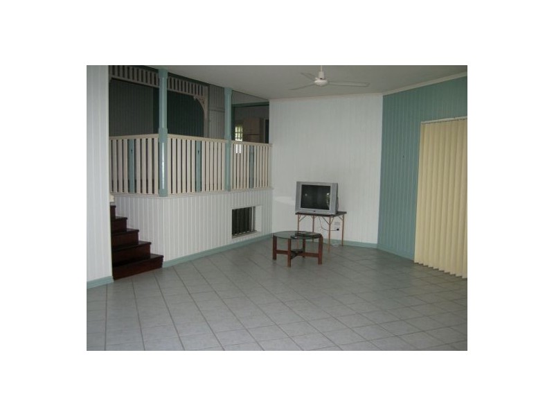 30 Teddington Rd, Tinana QLD 4650