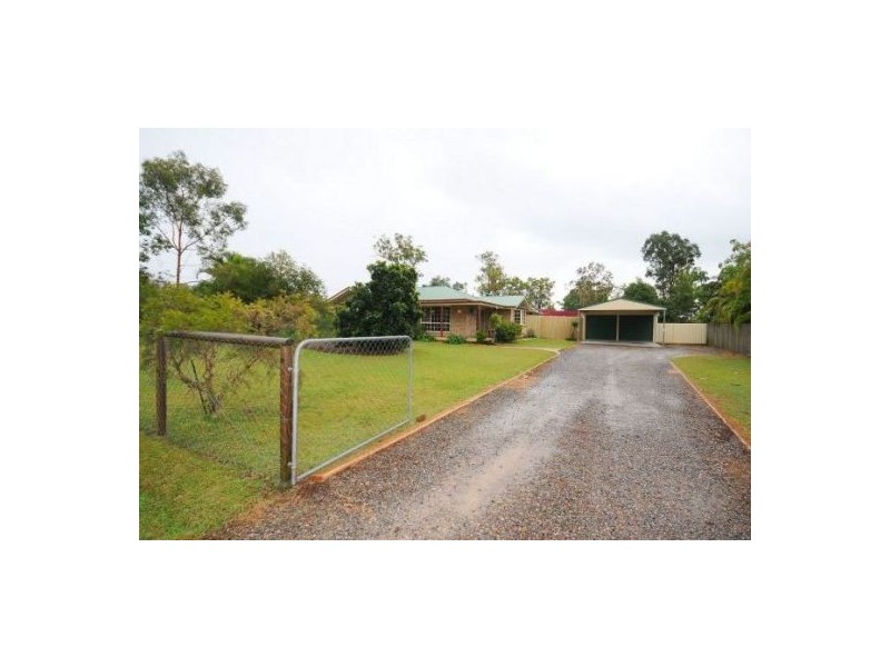 180 Woocoo Drive, Oakhurst QLD 4650