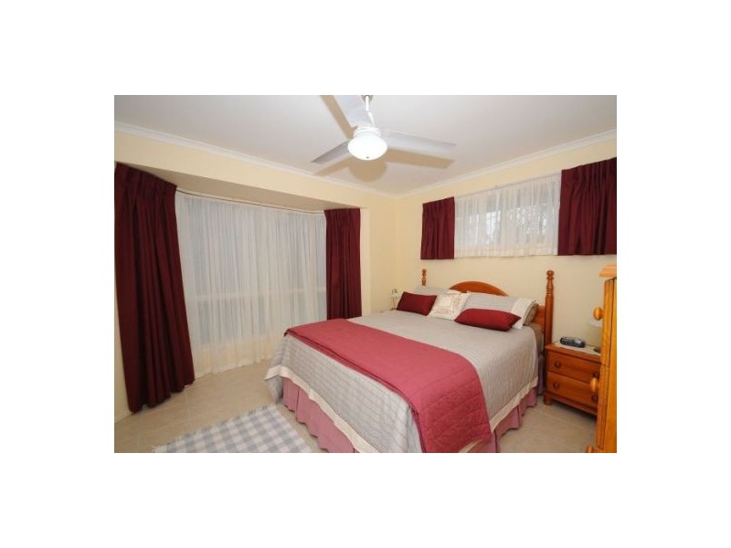 180 Woocoo Drive, Oakhurst QLD 4650