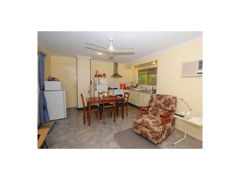 180 Woocoo Drive, Oakhurst QLD 4650