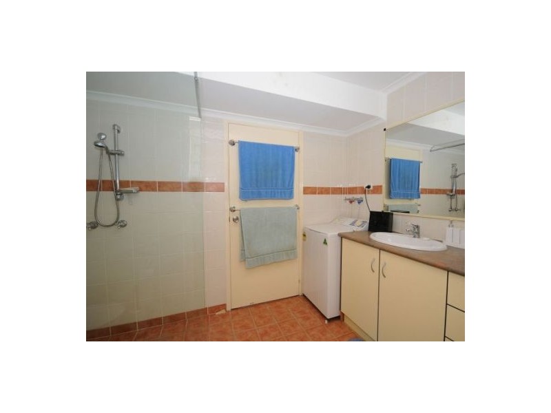 180 Woocoo Drive, Oakhurst QLD 4650