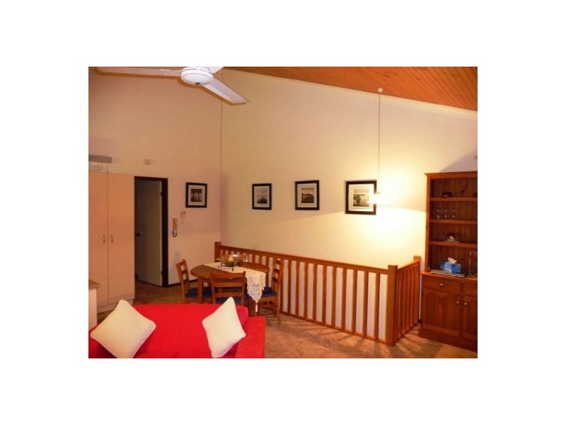 10/406 Esplanade, Torquay QLD 4655