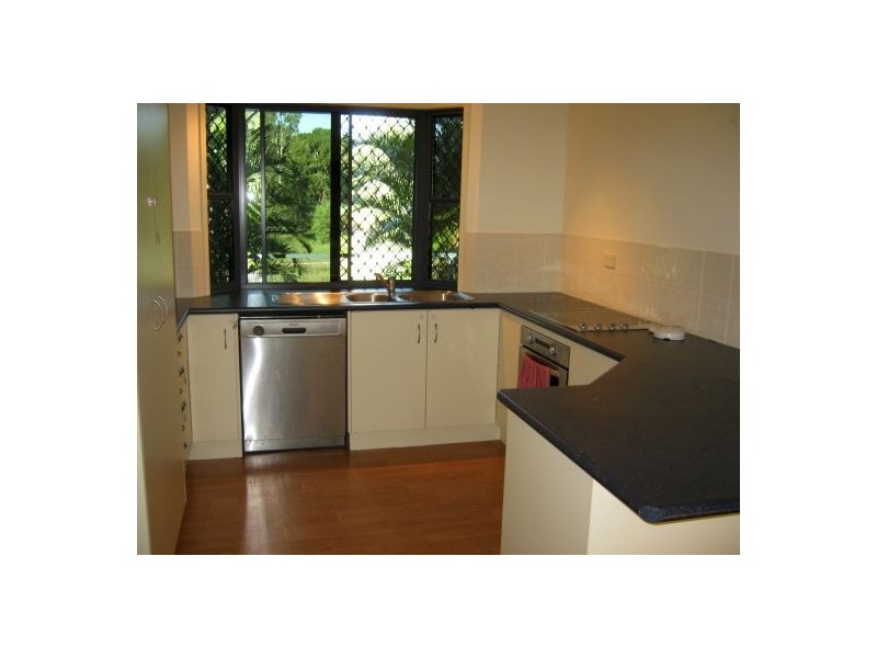 471 River Rd, Tinana QLD 4650