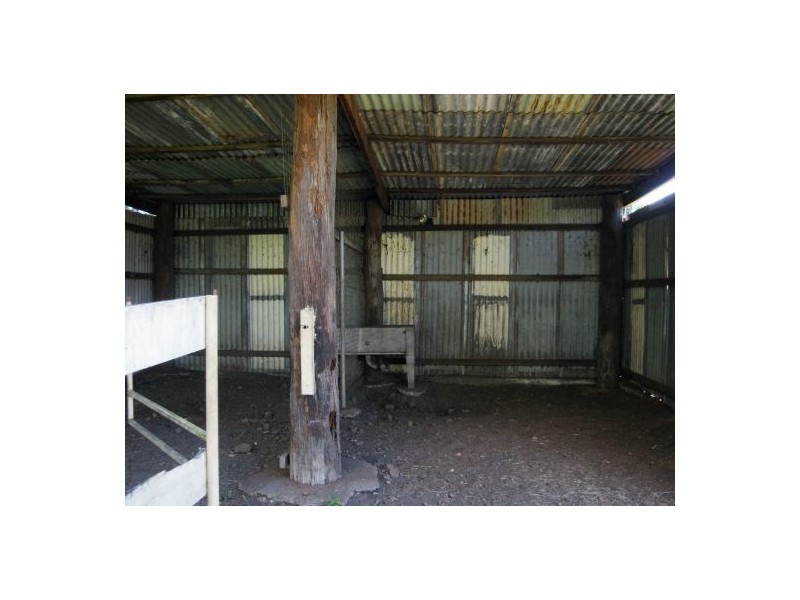 471 River Rd, Tinana QLD 4650