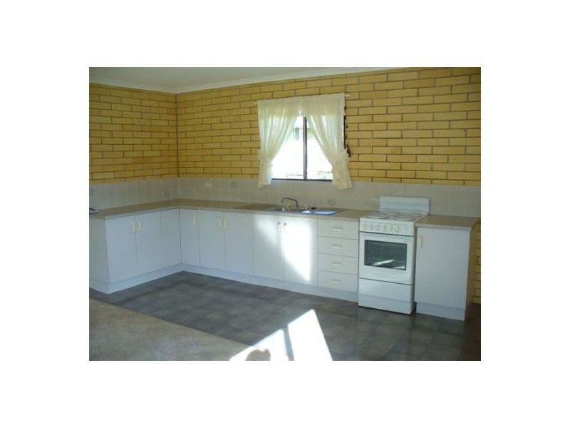 68. Marshall Rd, Aldershot QLD 4650