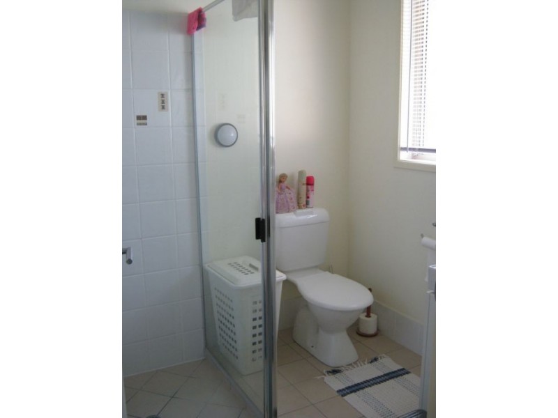 17 Fourth Ave, Maaroom QLD 4650