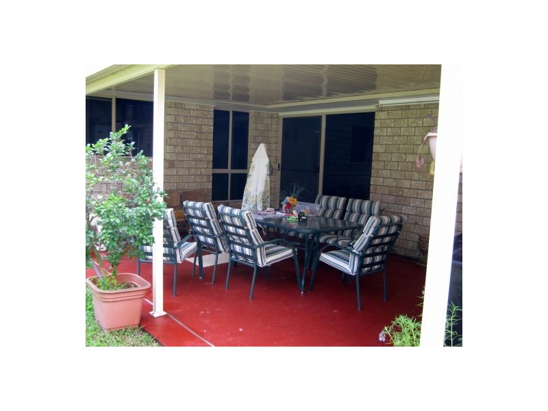 17 Fourth Ave, Maaroom QLD 4650