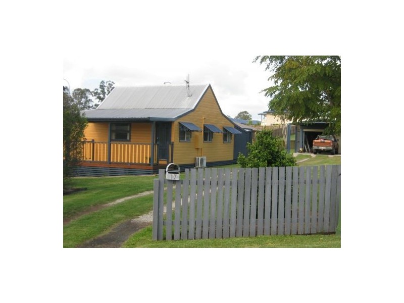 17 Teddington Rd, Tinana QLD 4650