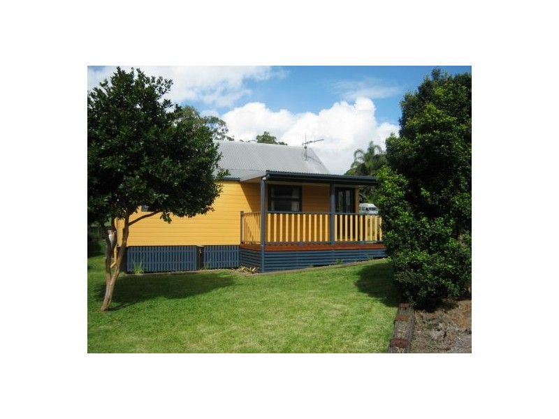 17 Teddington Rd, Tinana QLD 4650