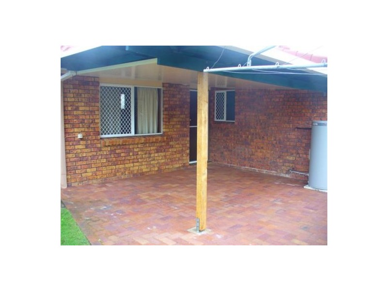 204 Dayman, Torquay QLD 4655