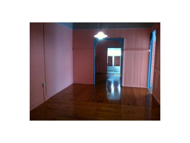 2/272 Ann Street, Maryborough QLD 4650