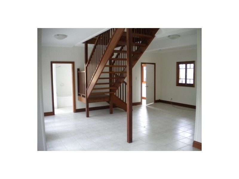 31 Puller St, Granville QLD 4650