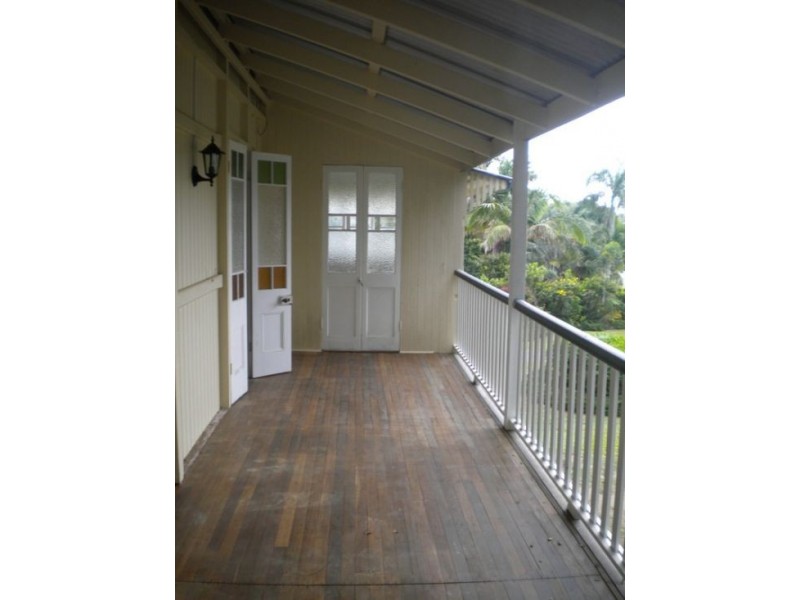 31 Puller St, Granville QLD 4650