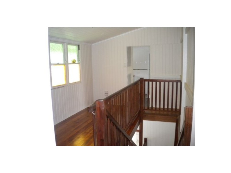 31 Puller St, Granville QLD 4650