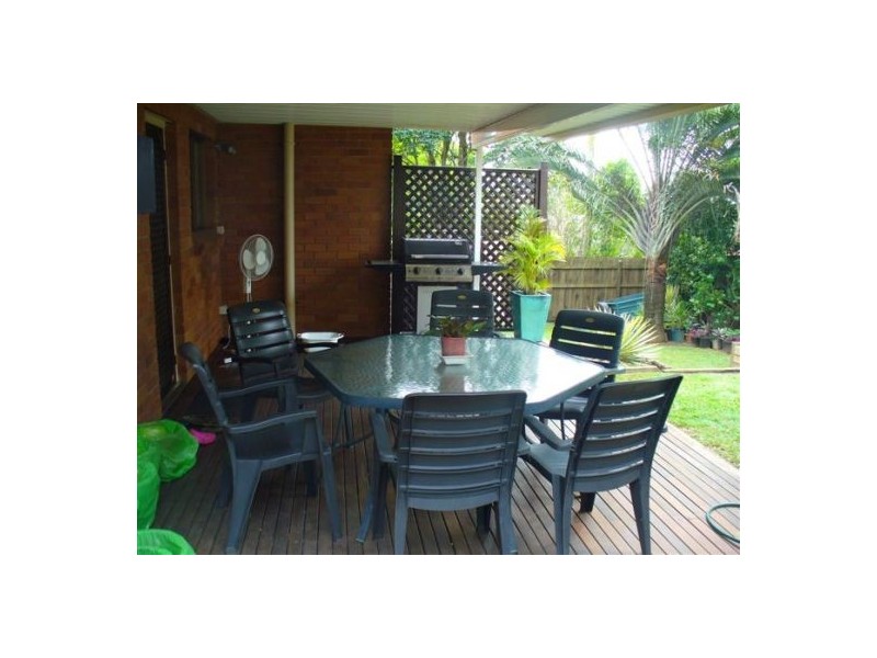 2  High Street, Tinana QLD 4650