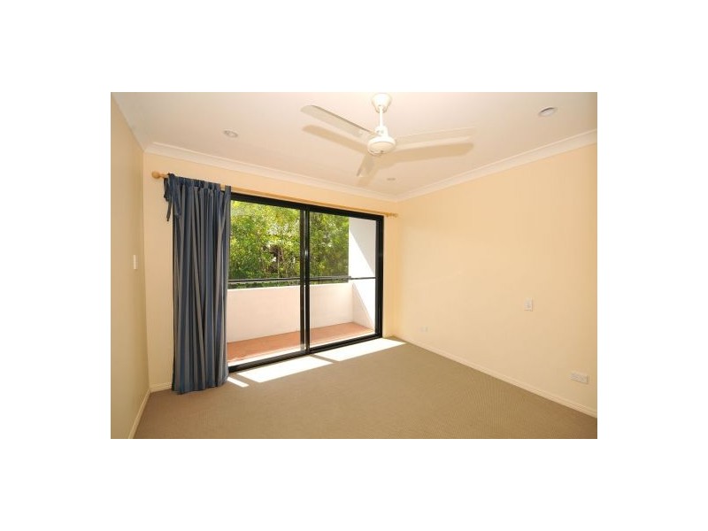 7/179 Torquay Rd, Torquay QLD 4655