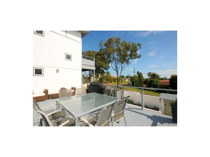 9 Exeter St, Torquay QLD 4655