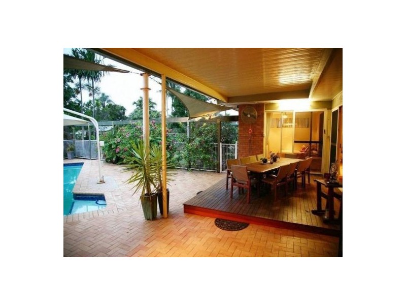 12 High Street, Tinana QLD 4650