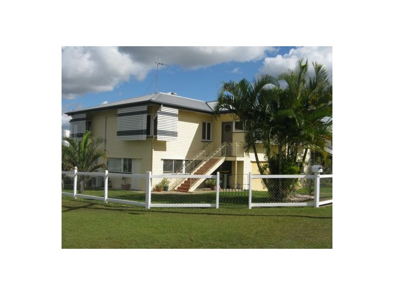 24 Boys Ave, Maryborough QLD 4650
