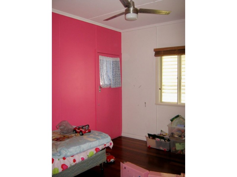 24 Boys Ave, Maryborough QLD 4650