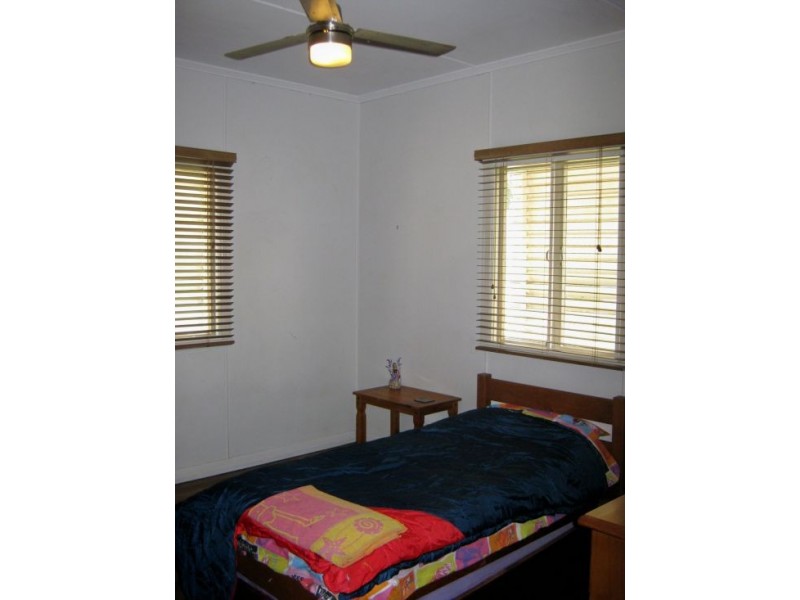 24 Boys Ave, Maryborough QLD 4650
